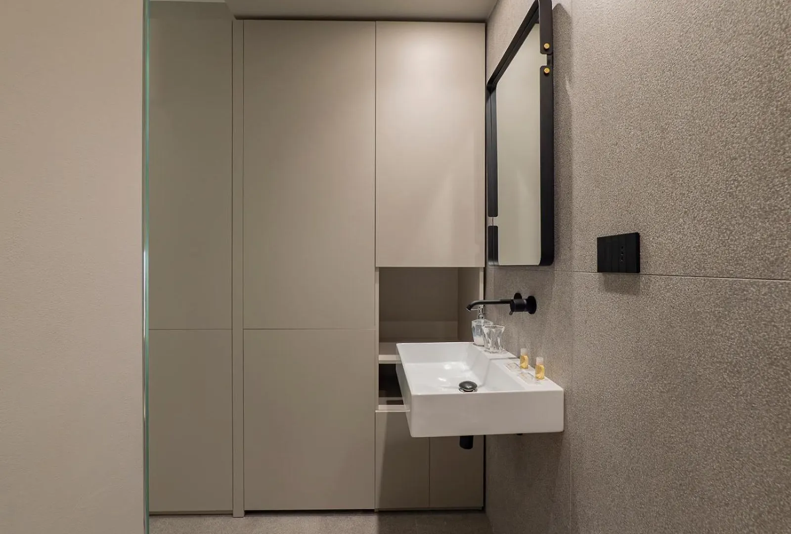 I Host Apartment - Cesare Da Sesto 23 밀라노 0*,