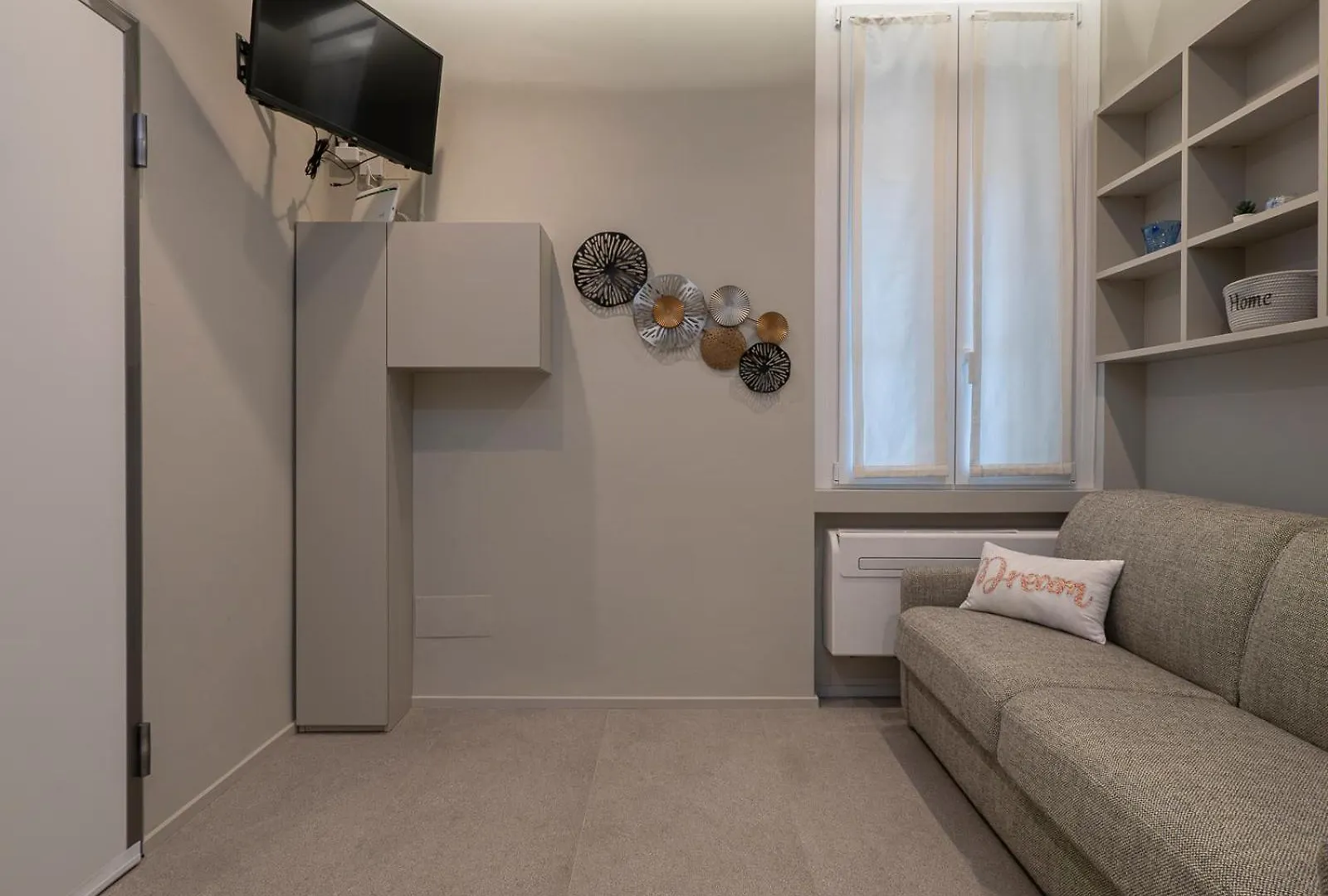 מילאנו I Host Apartment - Cesare Da Sesto 23